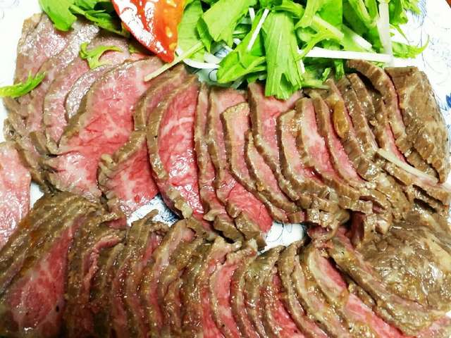 絶品「焼かないローストビーフ」簡単レシピ